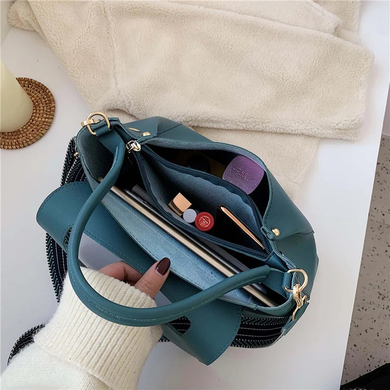 Large Capacity PU Shoulder Messenger Bag