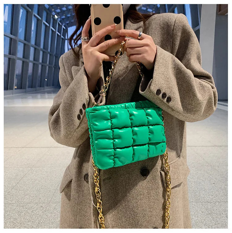 Quilted Small Shoulder Bag Metal Chain Clutch Handbag Retro Women Zipper Bag