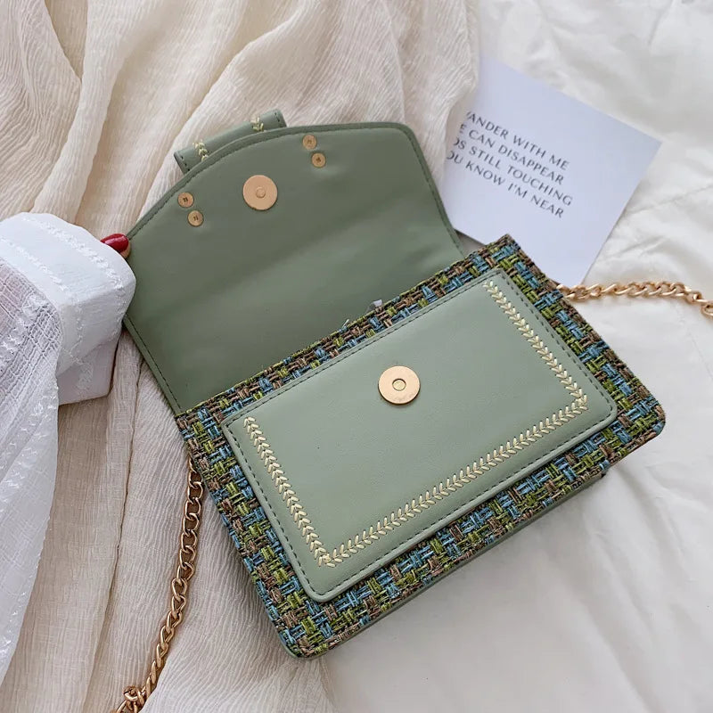 Wide Strap Shoulder Bags for Women Chain Messenger Crossbody Bags