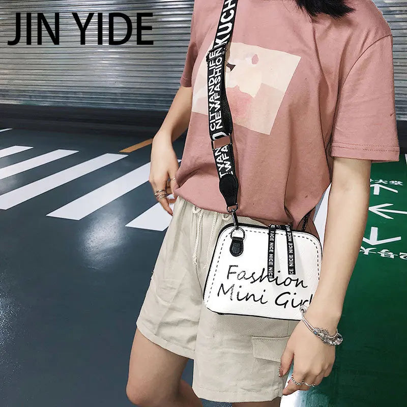 Women Crossbody Bag Shell Shaped Bag with Wide Shoulder Strap