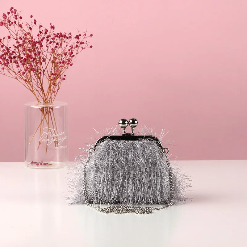 Vintage Shell Lock Women's Crossbody Bag