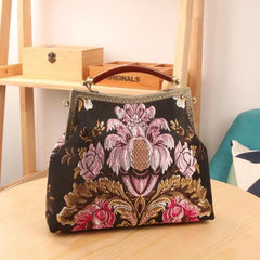 Vintage Shell Lock Crossbody Bag with Chain Women's Handbag