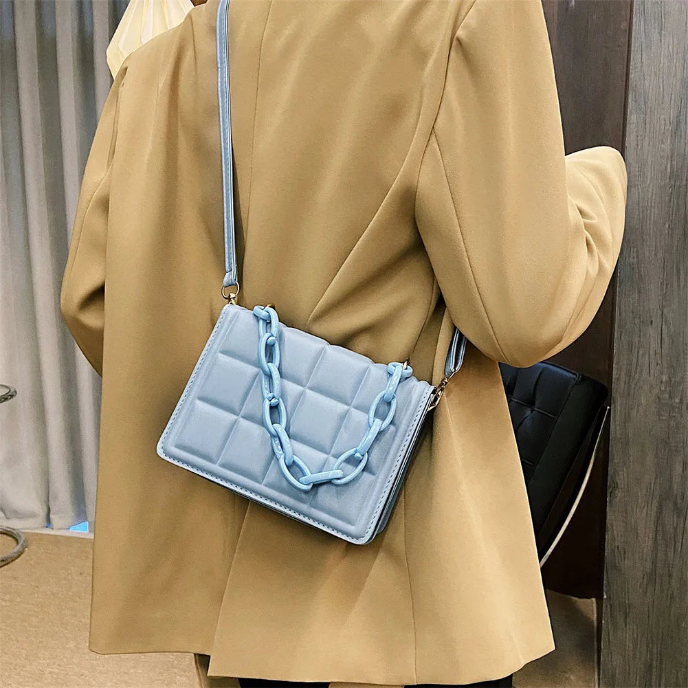 Vintage Checker Crossbody Bag with Thick Chain