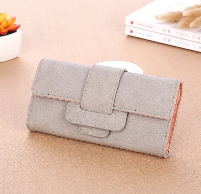 Scratch-resistant Leather Women's Clutch Wallet