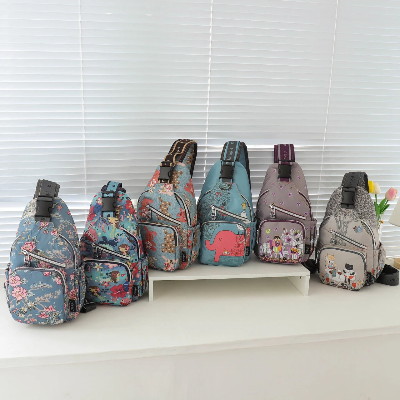 Waterproof Fabric Chest Package Lady Bags