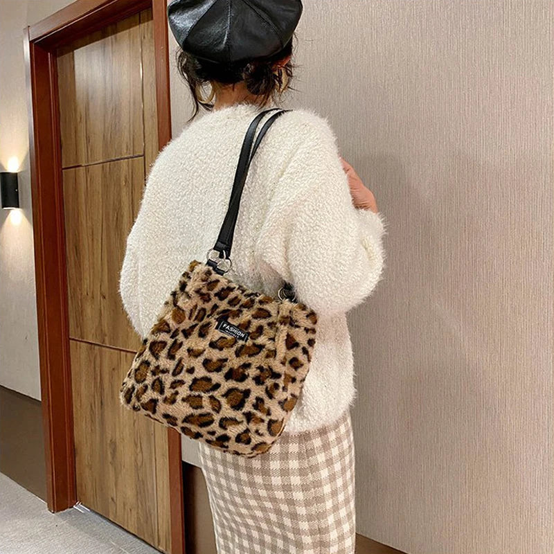Leopard Print Winter Plush Mini Shoulder Bag for Women