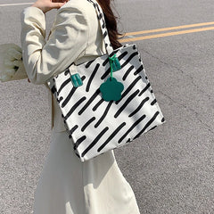 Women Canvas Bag Large-capacity Shoulder Bag Female Ins Hot Niche Tote Bag Hand