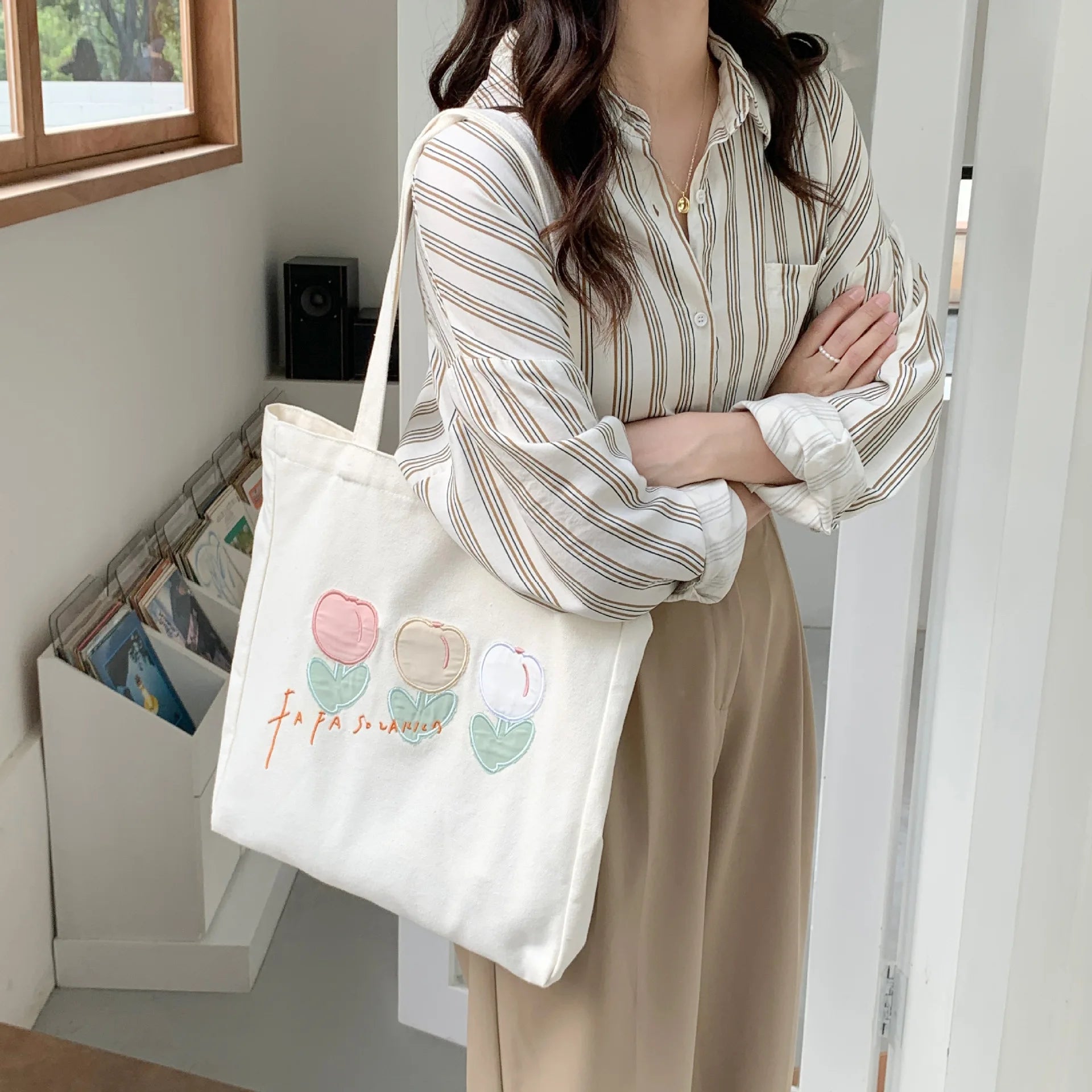 Women Canvas Shoulder Bag Tulip Embroidery Casual Handbag Tote Bag
