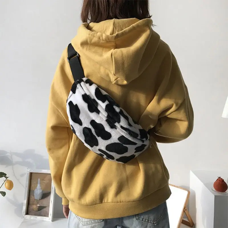 Women Cow Print Plush Waist Fanny Pack Travel Bag LX9F