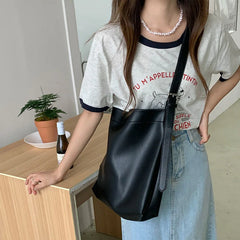 Large Capacity Women's Shoulder Bag PU Leather Crossbody Bag