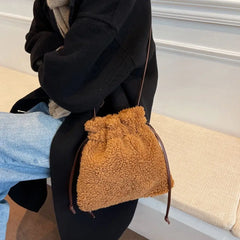 Women Plush Shoulder Bag Furry Drawstring Bucket Purse Soft Handbag Tote