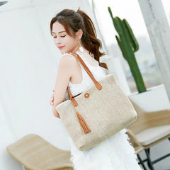 Women Summer Straw Rattan Shoulder HandBag Fluffy Cross Body Tassel Bag