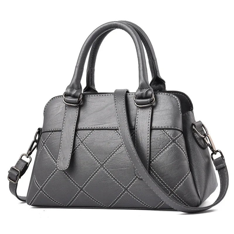 Women's Large Capacity Shoulder Messenger Handbag for Autumn and Winter