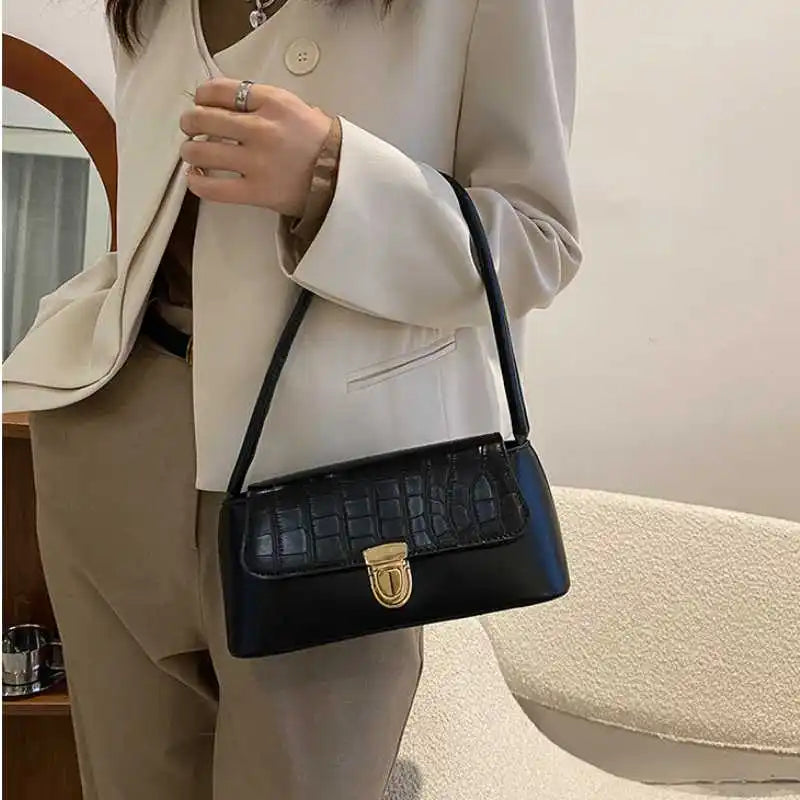 Women's Shoulder Underarm Bag Retro Small Square Bag