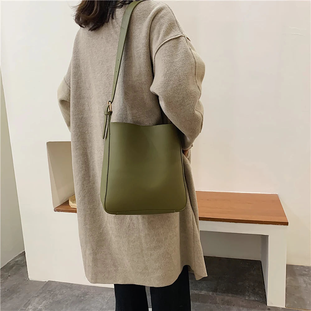 Women's Large Capacity PU Leather Shoulder Bag Bucket Leisure Travel Handbags