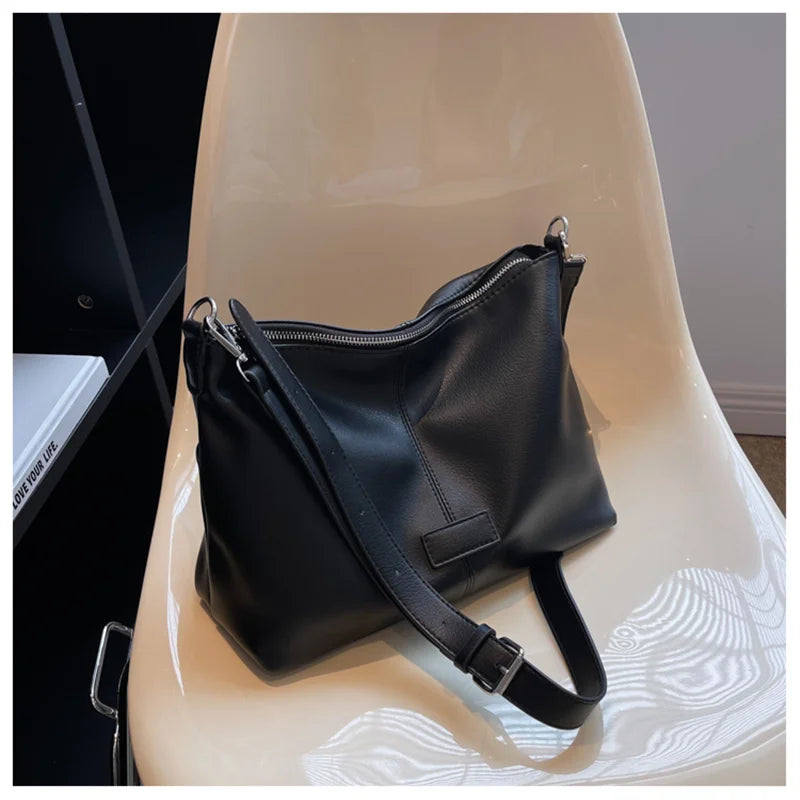 Women's Leather Crossbody Bag Casual Handbag Messenger Bag