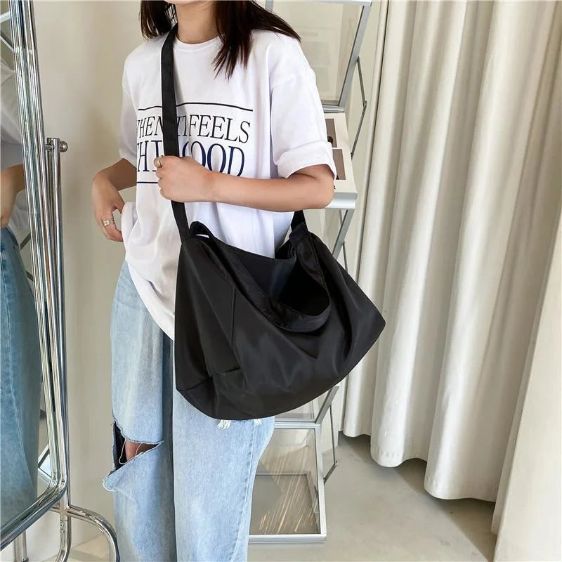 Nylon Messenger Bag Large Capacity Waterproof Shoulder Bag for Women