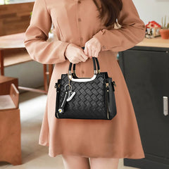 Large-capacity Women's Woven Shoulder Bag