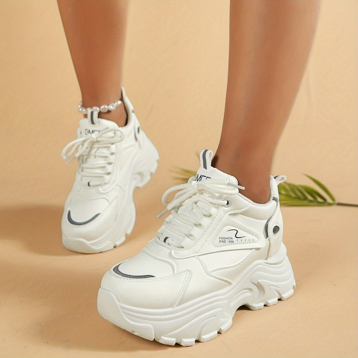 Women's Thick Sole Sports Shoes Lightweight Running Shoes