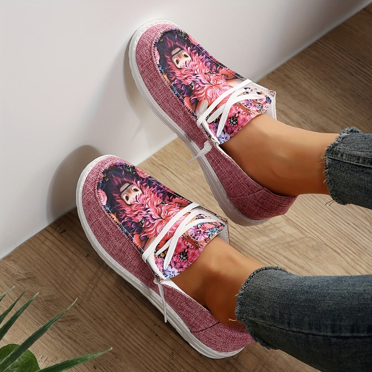 Women's Pink Bull Print Low Top Walking Shoes Lightweight Lace Up Casual Shoes