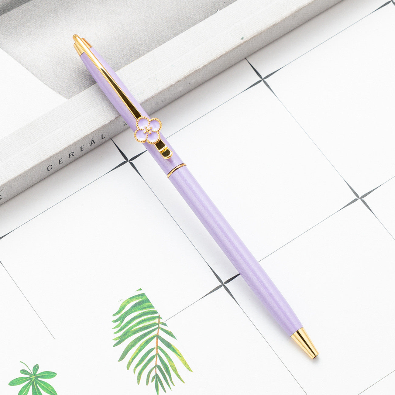 Stylish Four Leaf Grass Pen w/ Metal Ballpoint & Refill