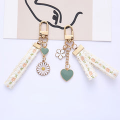 Daisy Lace Heart Keychain Colorful Bag Key Chain Keyring Ornament
