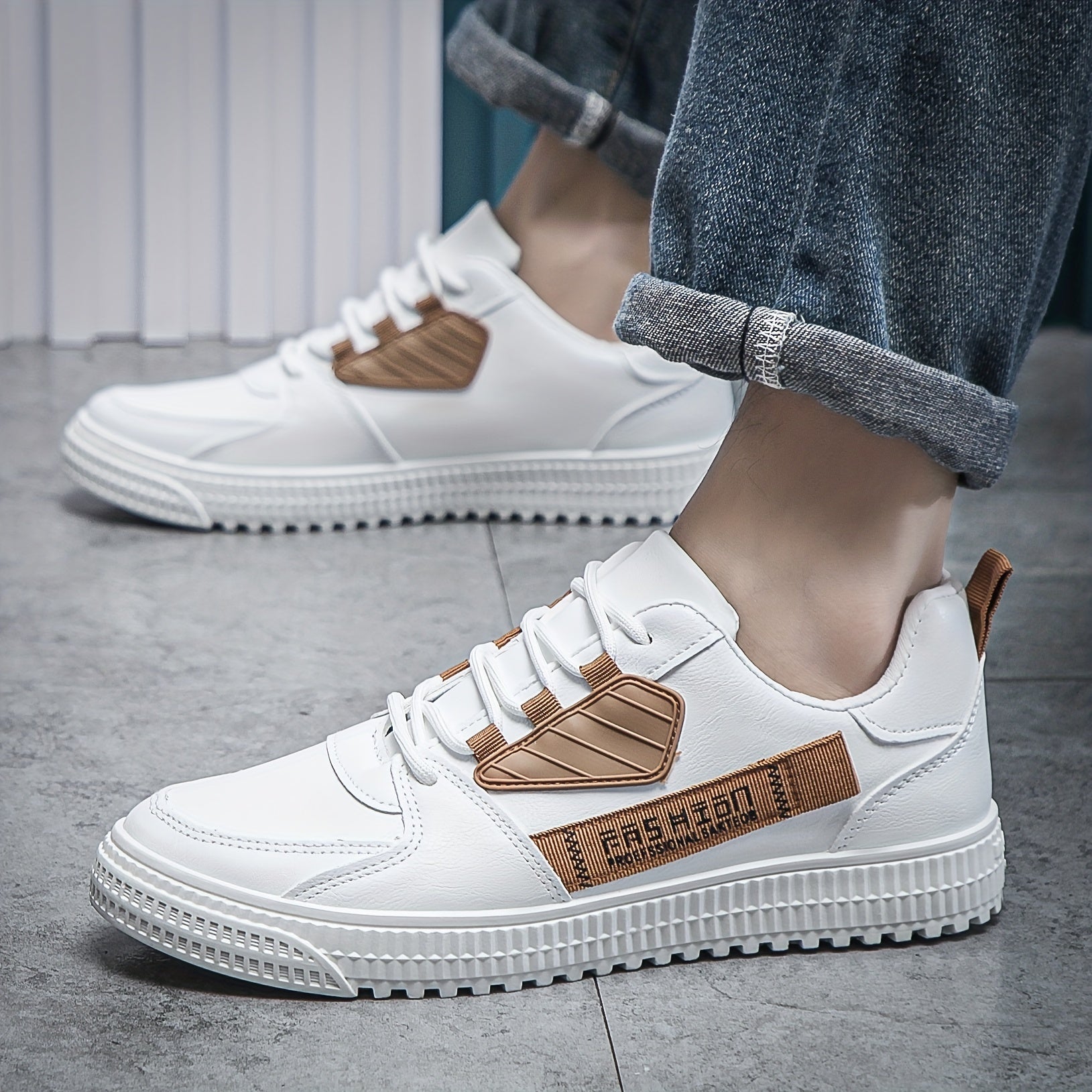 Men's Lace Up Skate Shoes Non Slip Sneakers