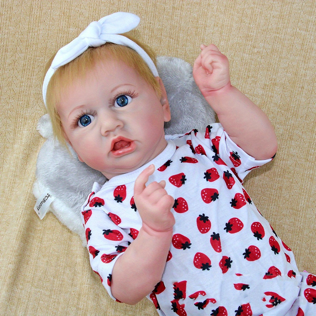 Realistic Newborn Soft Vinyl Baby Dolls Toy For Kids Age 3