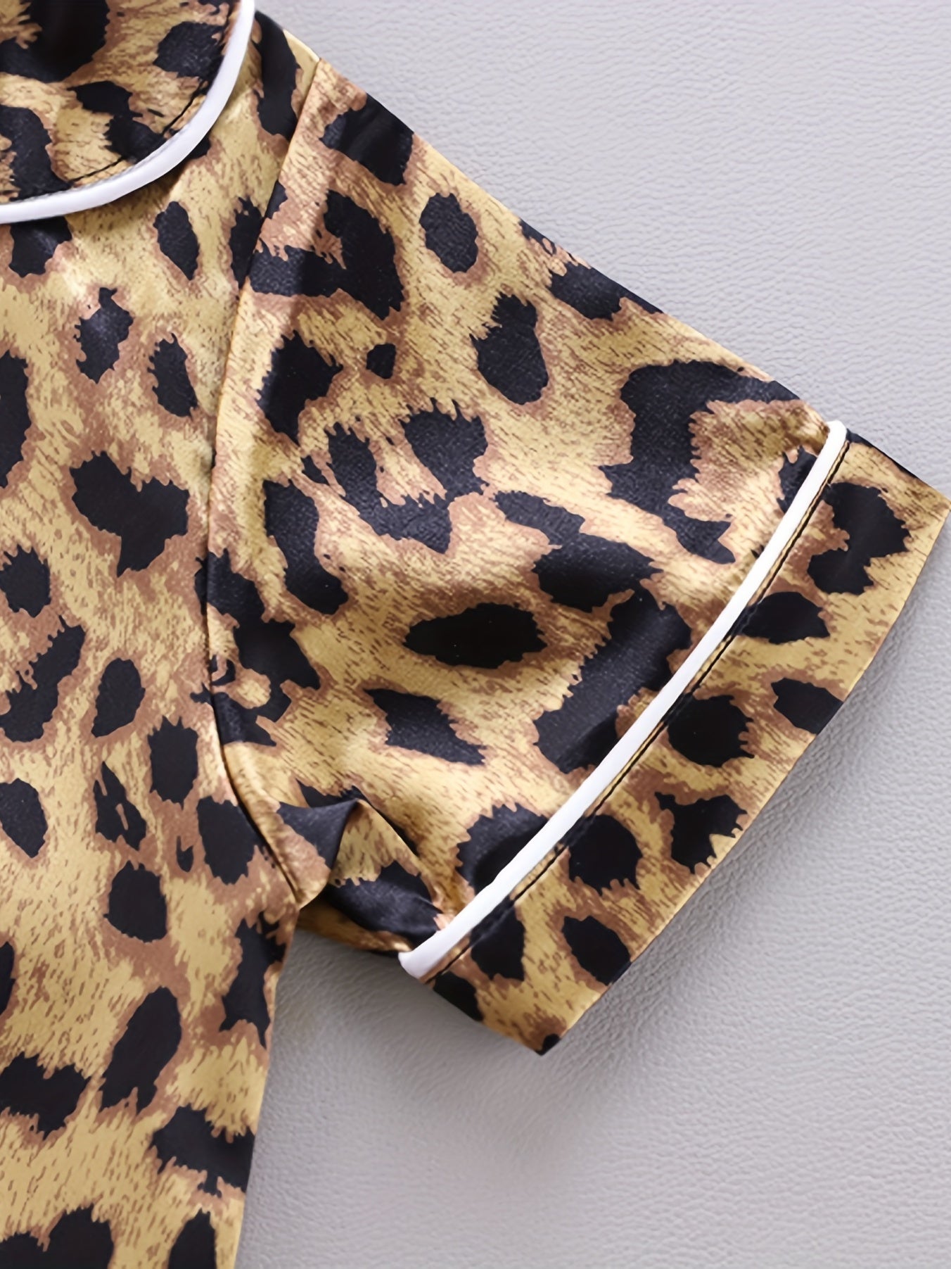 Kid's Leopard Satin Pajama Set Short Sleeve Top & Pants