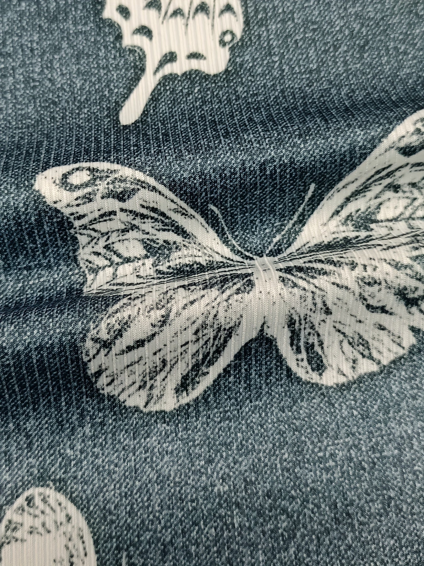  Denim & Butterfly Print Stretchy Skinny Shorts