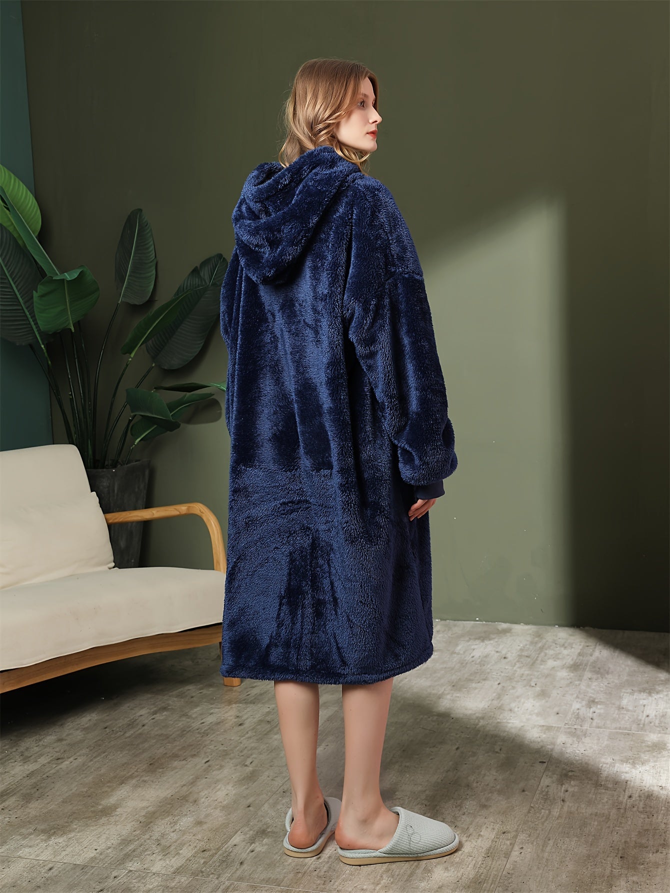 Cozy Hooded Night Robe with Pockets for Women