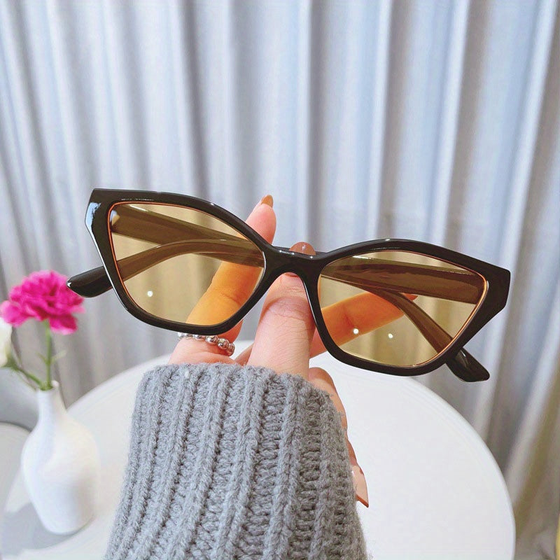 Cat Eye Sunglasses Gradient Lens Minimalist Square Frame Eyewear