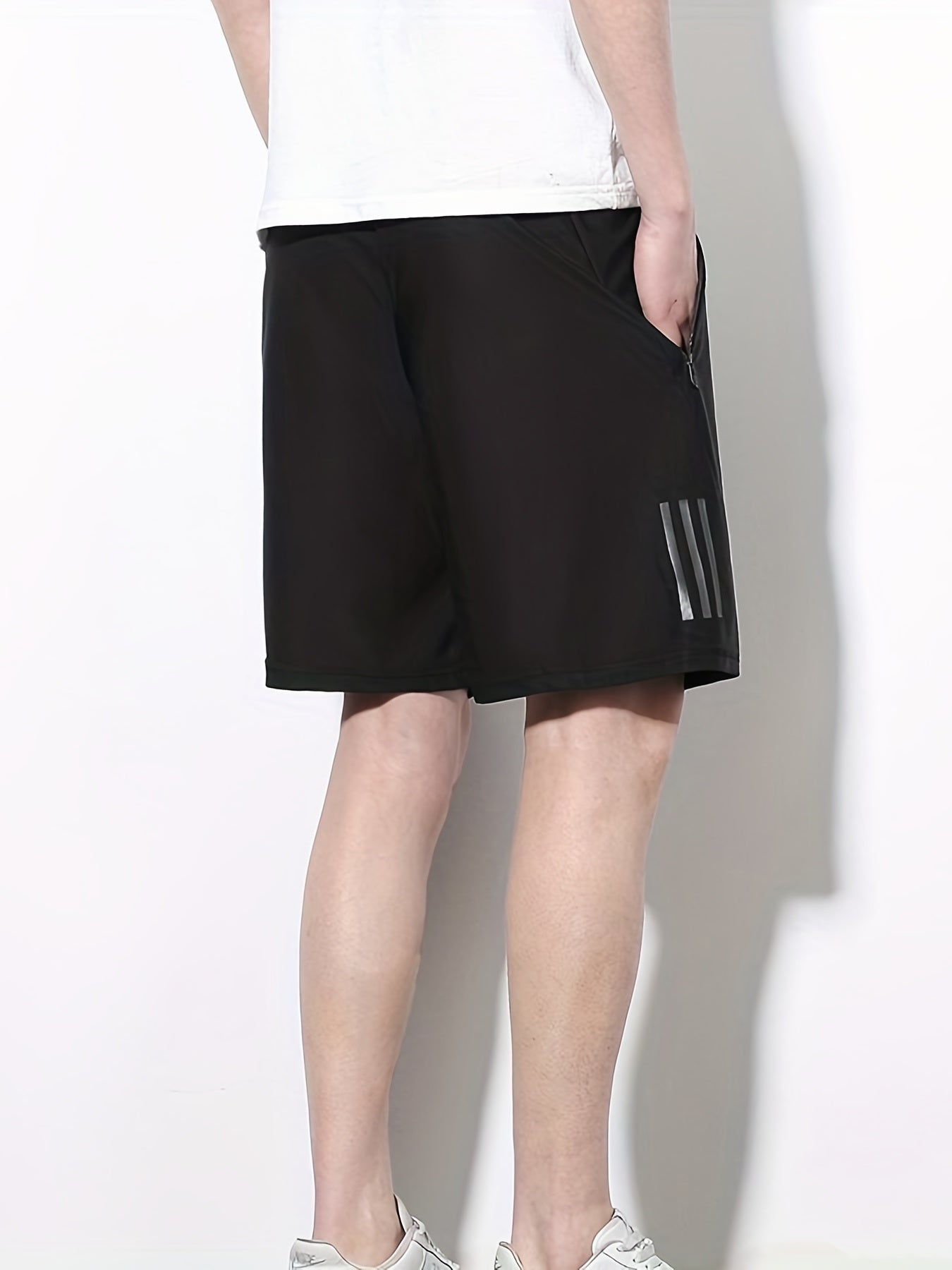 Men s Casual Loose Pocket Elastic Waist Drawstring Shorts