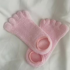Fuzzy Toe Socks 5 Pairs Moisturizing Crew Socks Women's Stockings & Hosiery
