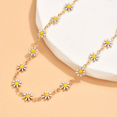 Women's Daisy Flower Necklace 14K Plated
