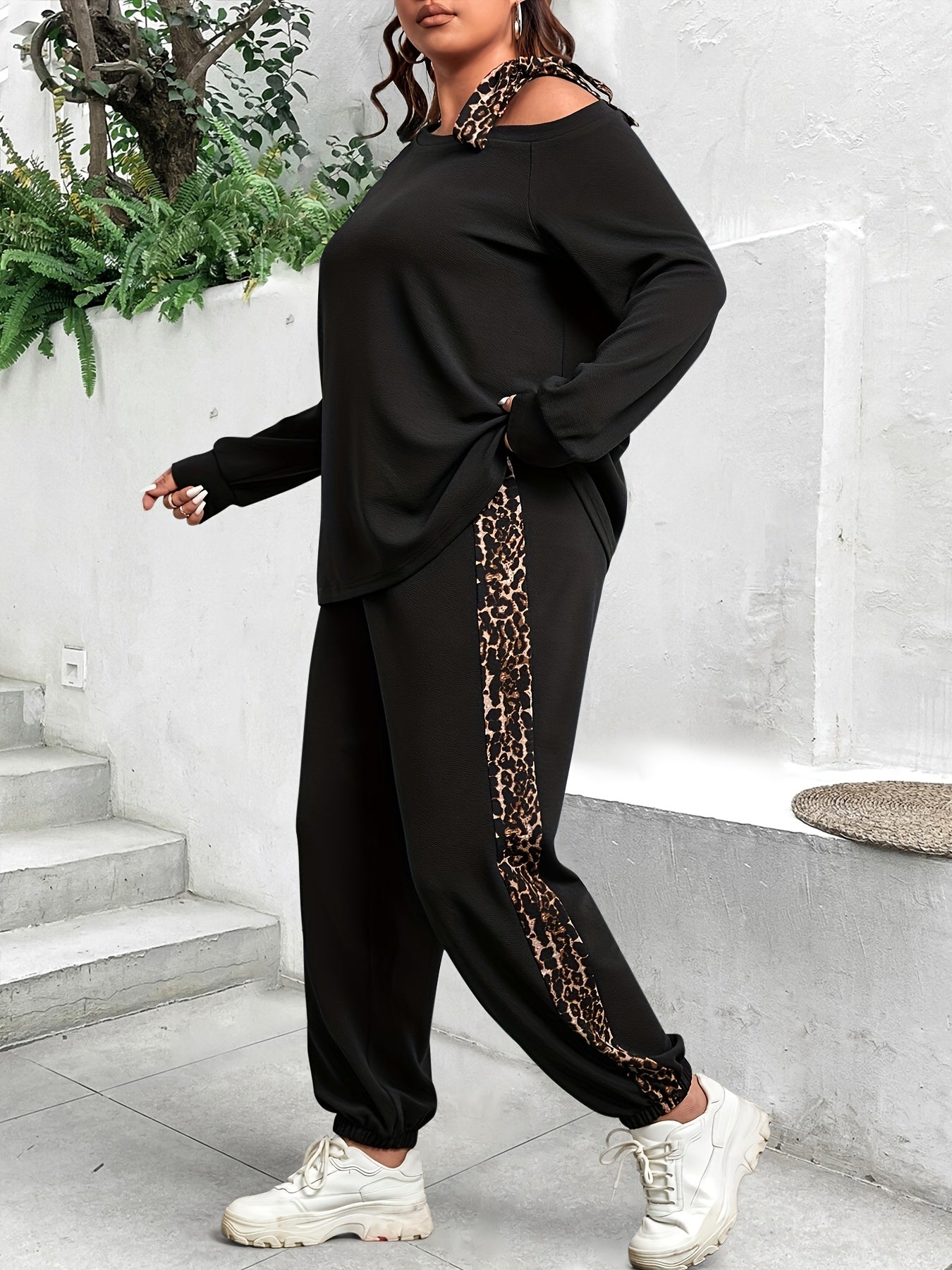  Colorblock Leopard Print Tee & Pants Set