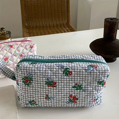 Floral Quilted Wristlet Cosmetic Bag Makeup Brush Bag