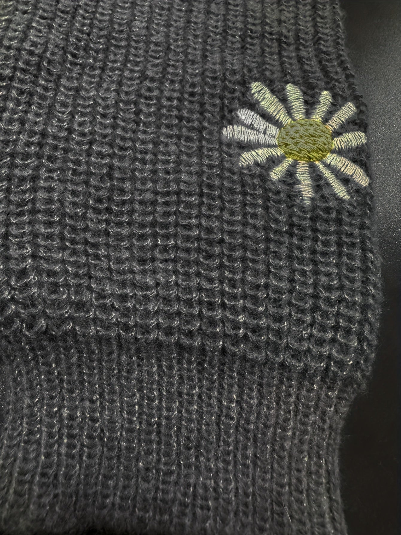  Floral Embroidery Casual Sweater