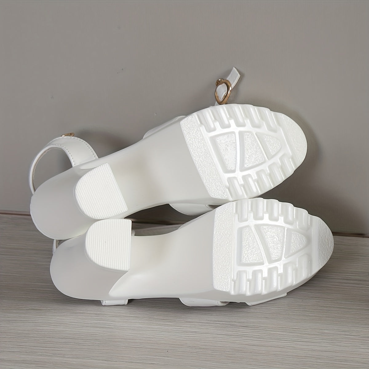 Women's Block Heel Sandals Ankle Buckle Strap Summer Cross Strap Heels