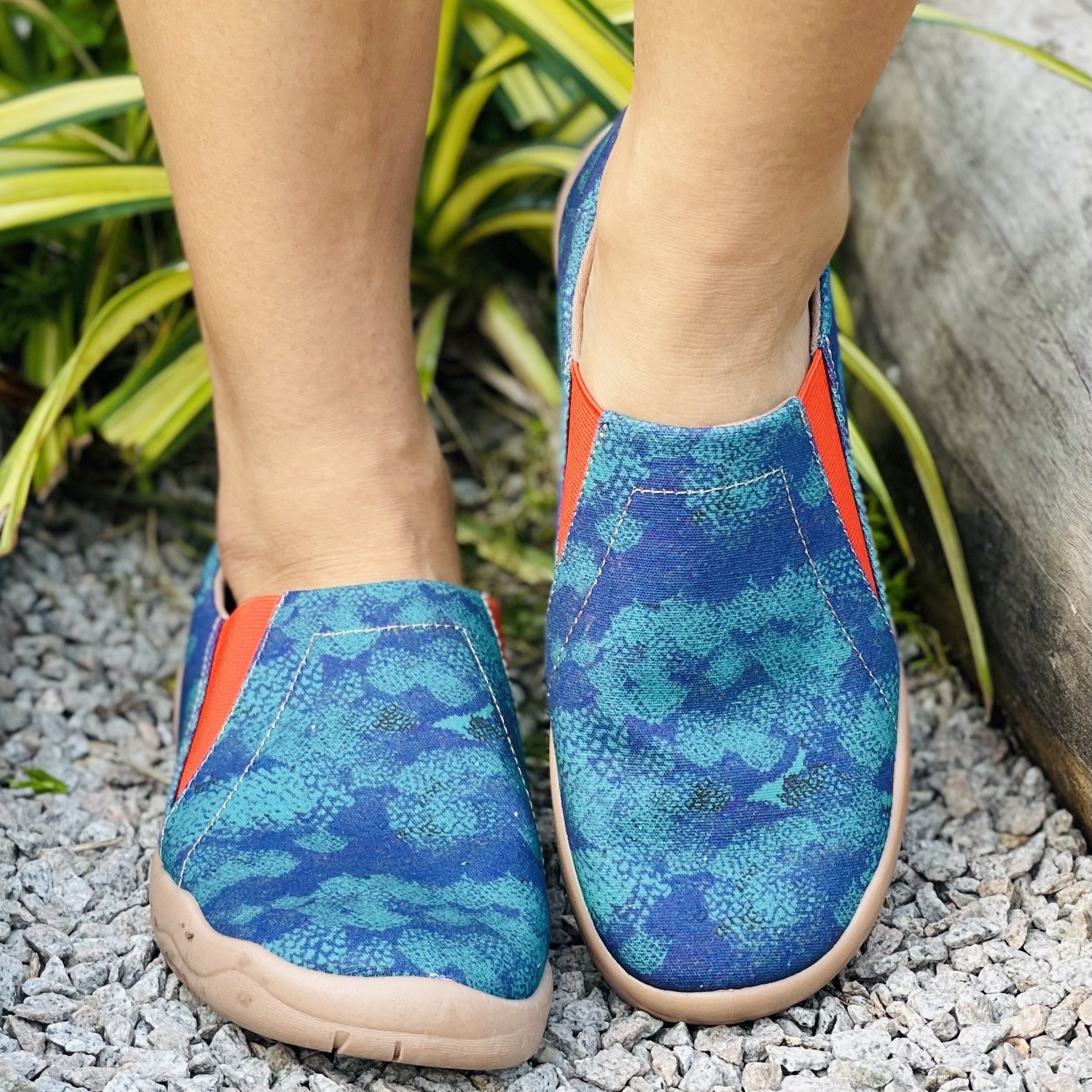 Women's Colorblock Canvas Slip-On Shoes Round Toe Flat Comfy Shoes