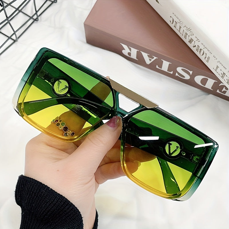 Ombre Lens V Engraved Sunglasses Casual Outdoor Eyewear UV400