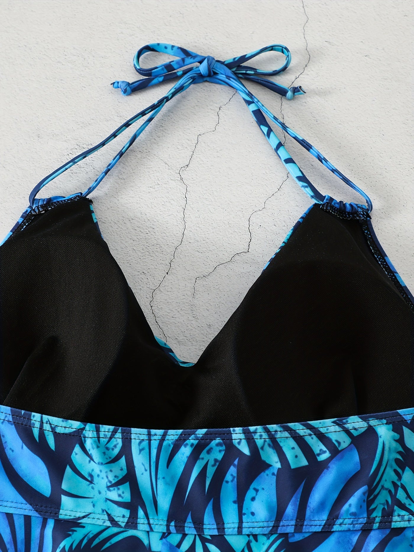  Vacay Tankini Set Leaf Print Halter Top & Shorts Swimsuit 2 Piece Set