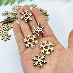 50pcs Wooden Christmas Tree Hanging Snowflake Ornaments