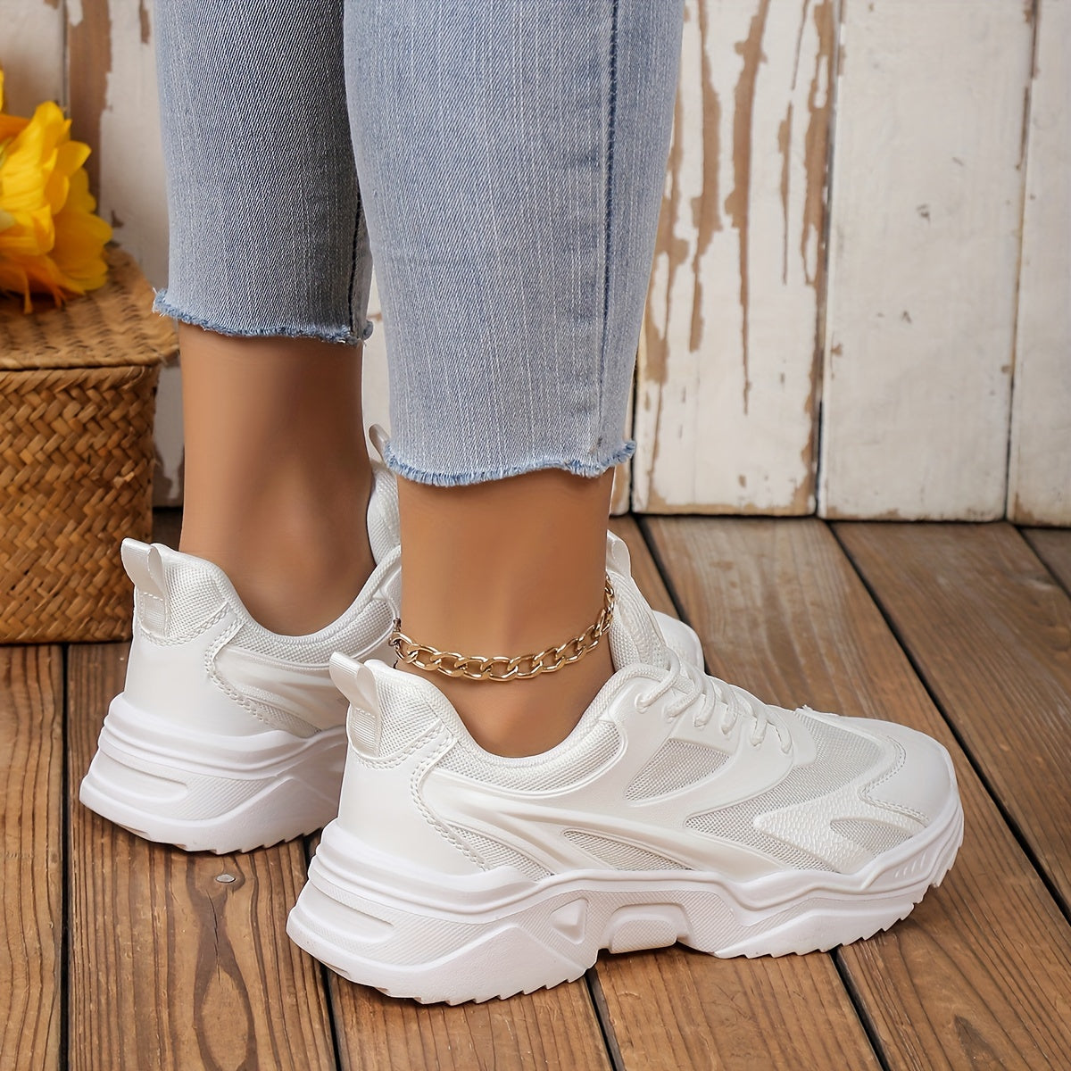 Solid Lightweight Running Shoes Heighten Wear Resistance Non Slip