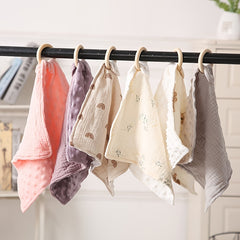 Baby Comfortable Soothing Towel Hanging Bib Touchable Scarf
