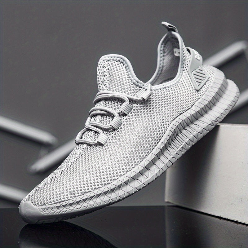 Men's Lightweight Running Shoes Outdoor Athletic Sneakers