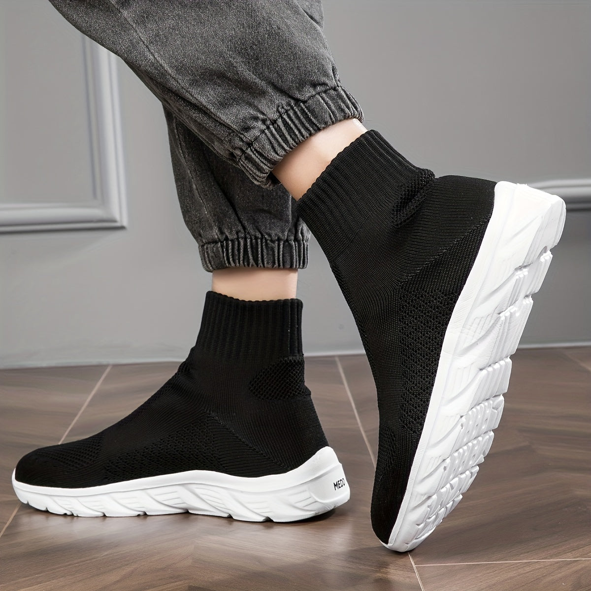 Men's Lightweight Slip On Casual Shoes For Walking Jogging