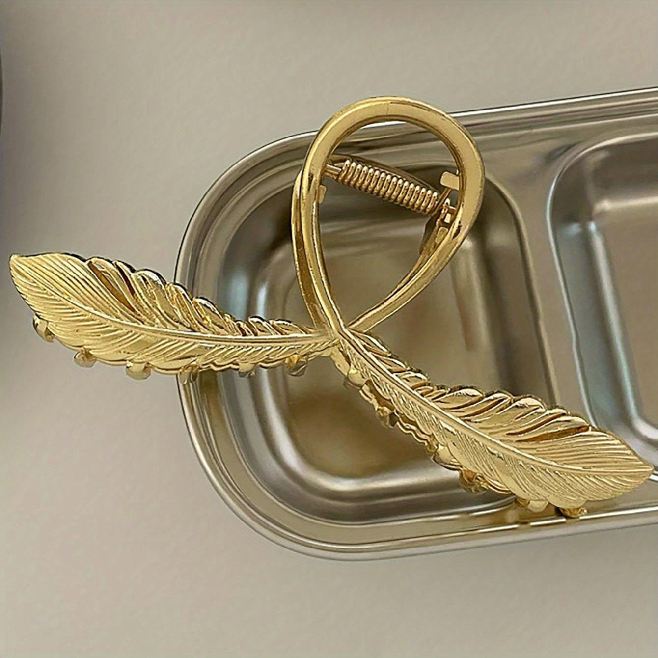 Alloy Feather Hair Claw Ponytail Holder for Women Girls