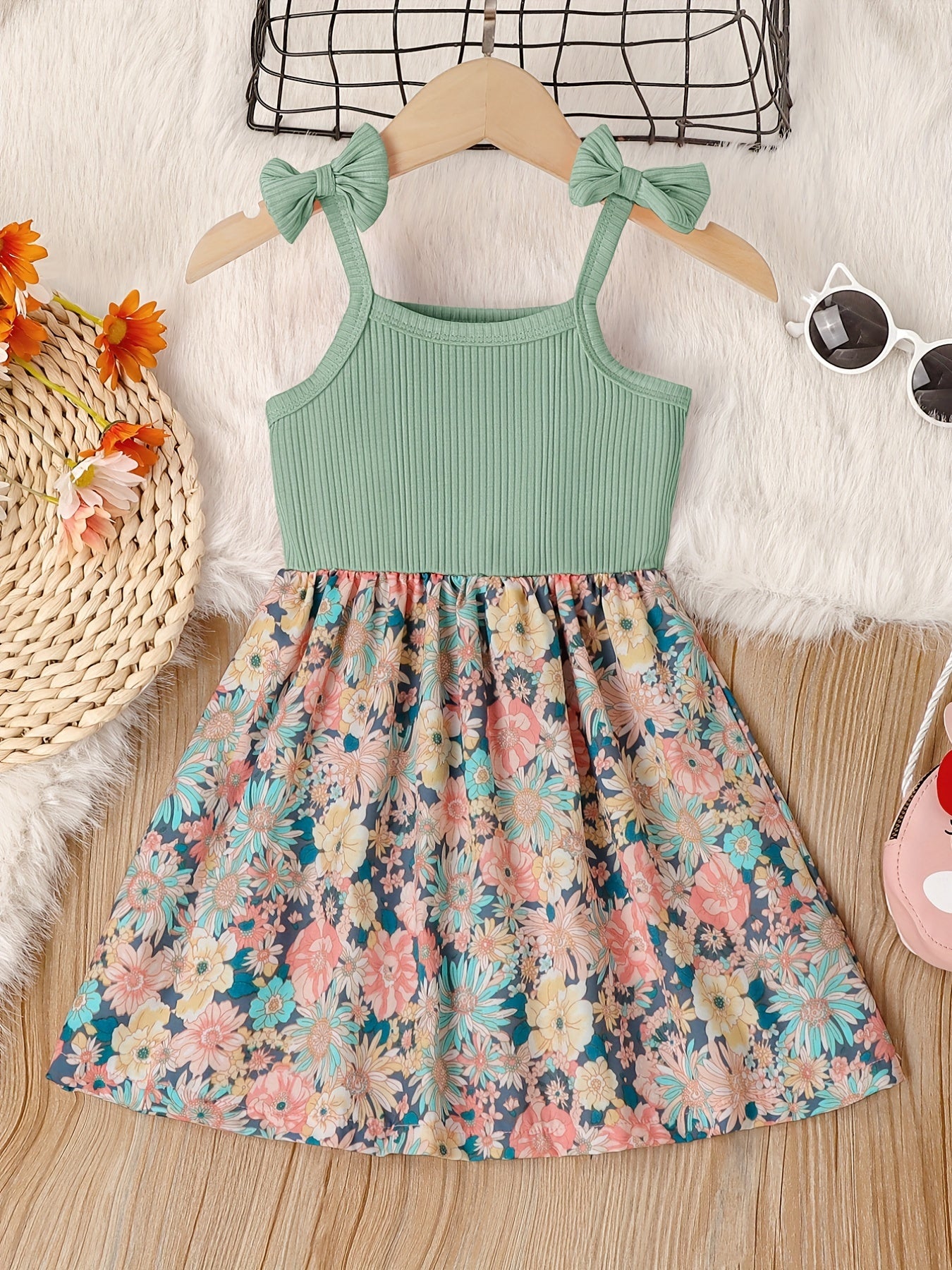 Girl's Butterfly Bow Tie Shoulder Splicing Flower Pattern Suspender Dress