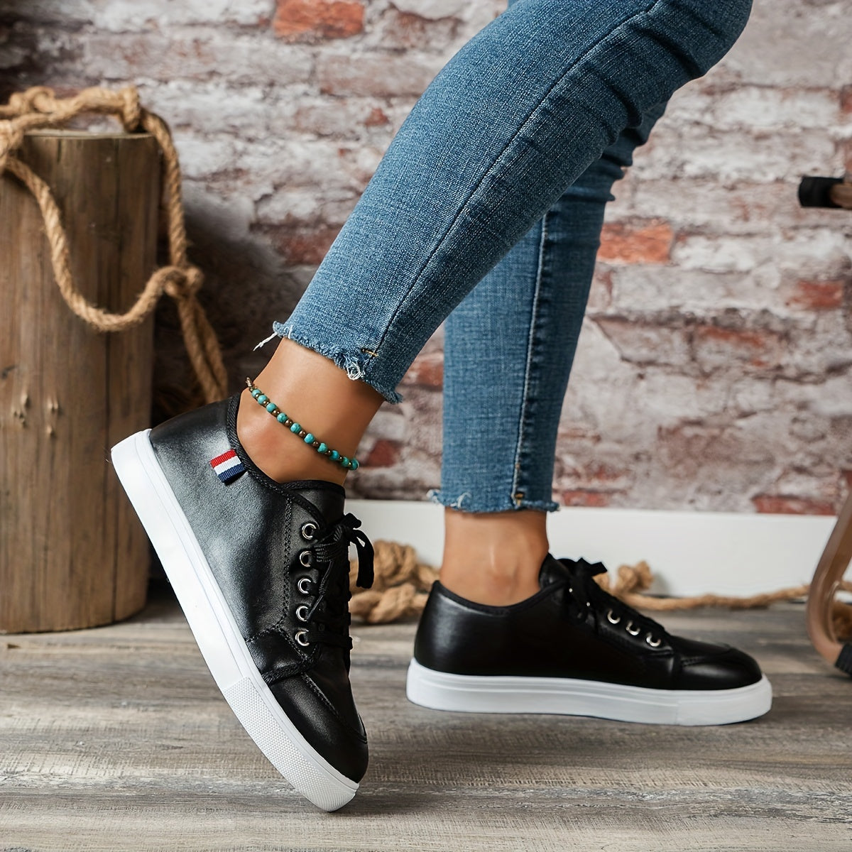 Women's Solid Sneakers Lace Up Outdoor Shoes Lightweight Faux Leather